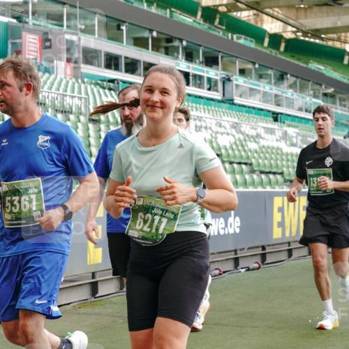 13.09.2026 - 21. swb-Marathon Bremen Michael Burmester http://msf.ph/oto/10420519 13.09.2026 13:21:38 Laufen im Stadion 128, 258, 343, 351, 423, 441, 601, 620, 704, 782, 851, 1060, 1094, 1129, 1158, 1177, 1316, 1344, 1409, 1417, 1439, 1446, 1518, 1657, 1669, 1676, 1697, 1729, 1808, 1846, 2010, 2064, 2139, 2201, 2258, 2278, 2290, 2349, 2394, 2395, 2414, 2417, 2437, 2501, 2519, 2551, 2588, 2619, 2632, 2652, 2660, 2685, 2711, 2736, 2793, 2828, 2886, 2954, 2964, 2995, 3004, 3010, 3017, 3018, 3022, 3034, 3035, 3036, 3037, 3070, 3074, 3102, 3139, 3144, 3225, 3264, 3351, 3682, 3784, 1506 meine-sportfotos.de