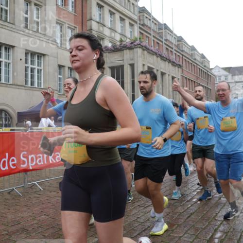 13.09.2026 - Kiel Lauf Yannick Fuchs http://msf.ph/oto/10420541 13.09.2026 10:53:00 Ziel 127, 154, 1071, 1083, 1426, 1486, 1550, 3059, 3104, 3173, 3431, 3587, 3657, 3875, 4570, 5329, 5642, 5643, 5710, 5838, 6015, 6161, 6695, 6777, 7139, 7596, 7883, 8516, 8580, 8863, 8905, 8935, 8978, 9126, 9166, 9749, 10721, 11074, 11282, 11496, 11988, 12213, 12217, 90, 158, 172, 398, 475, 626, 1433, 1471, 1472, 1473, 1474, 1531, 1535, 1634, 1812, 1837, 2069, 2089, 2293, 2442, 2735, 3050, 3054, 3452, 3514, 3582, 3778, 3853, 6201, 7017, 7883, 475 meine-sportfotos.de