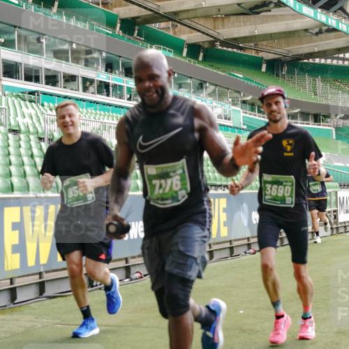 13.09.2026 - 21. swb-Marathon Bremen Michael Burmester http://msf.ph/oto/10420545 13.09.2026 12:58:52 Laufen im Stadion 141, 148, 191, 226, 232, 334, 511, 672, 745, 789, 790, 909, 972, 1080, 1119, 1166, 1191, 1199, 1281, 1516, 1535, 1642, 1647, 1752, 1881, 1931, 1933, 2046, 2210, 2289, 2343, 2367, 2371, 2397, 2423, 2425, 2570, 2577, 2771, 2806, 2807, 2827, 2885, 2899, 2903, 2953, 2961, 2979, 3015, 3021, 3098, 3120, 3124, 3138, 3148, 3182, 3186, 3190, 3233, 3319, 3338, 3435, 3516, 3531, 3534, 3560, 3652, 3655, 3685, 3690, 3695, 3866, 3933, 3934, 205 meine-sportfotos.de