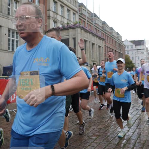 13.09.2026 - Kiel Lauf Yannick Fuchs http://msf.ph/oto/10420559 13.09.2026 10:53:01 Ziel 127, 154, 1071, 1083, 1426, 1486, 1550, 3059, 3104, 3173, 3431, 3587, 3657, 3875, 4570, 5329, 5642, 5643, 5710, 5838, 6015, 6161, 6695, 6777, 7139, 7596, 8516, 8518, 8580, 8863, 8905, 8935, 9126, 9166, 9749, 10721, 11074, 11282, 11496, 11919, 11988, 12217, 90, 158, 172, 398, 626, 1433, 1471, 1472, 1473, 1474, 1531, 1535, 1634, 1812, 1837, 2069, 2089, 2293, 2442, 2735, 3050, 3054, 3452, 3514, 3582, 3778, 3853, 4570, 6201, 7017, 7883, 475 meine-sportfotos.de