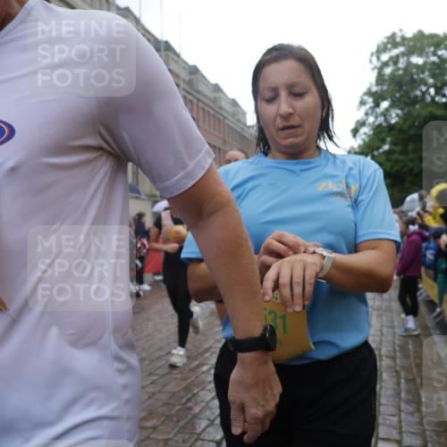 13.09.2026 - Kiel Lauf Yannick Fuchs http://msf.ph/oto/10420597 13.09.2026 10:53:03 Ziel 127, 1071, 1426, 1486, 1550, 3104, 3173, 3431, 3500, 3587, 3657, 5329, 5642, 5643, 5710, 5838, 5924, 6015, 6055, 6161, 6374, 6695, 6777, 7139, 7596, 7869, 8483, 8516, 8518, 8580, 8863, 8905, 8935, 9126, 9166, 9749, 10721, 11074, 11282, 11496, 11919, 11988, 12217, 12405, 90, 154, 158, 172, 398, 626, 1083, 1426, 1433, 1473, 1474, 1531, 1535, 1550, 1634, 1812, 1837, 2069, 2089, 2293, 2442, 2735, 3050, 3054, 3059, 3431, 3452, 3514, 3778, 3853, 3875, 4570, 6201, 7017, 7883, 475 meine-sportfotos.de