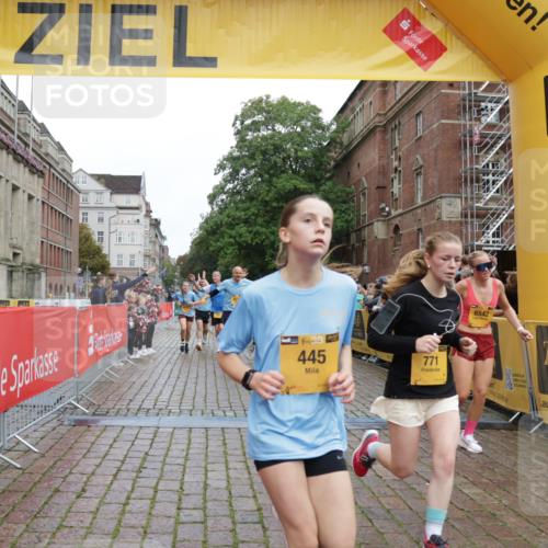 13.09.2026 - Kiel Lauf Yannick Fuchs http://msf.ph/oto/10420653 13.09.2026 09:42:32 Ziel 445, 771, 1045, 1777, 2608, 2914, 4548, 5559, 6075, 6099, 6213, 6423, 6542, 6913, 9706, 12190, 133, 570, 699, 772, 792, 2910, 2914, 2955, 2977, 3357, 3676, 3801, 5011, 5105, 5276, 5336, 5774, 6599, 6620, 6797, 7687, 8476, 10938, 11793, 12723, 142, 762, 3827, 4322, 8532, 8870, 9311, 9519, 9592, 9629, 11721, 12678, 699, 772, 3801, 5107, 7238, 8829, 9050, 12175 meine-sportfotos.de