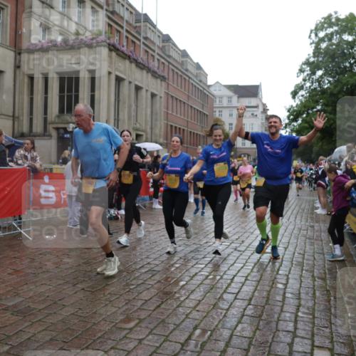 13.09.2026 - Kiel Lauf Yannick Fuchs http://msf.ph/oto/10420672 13.09.2026 10:53:07 Ziel 127, 1071, 3104, 3153, 3173, 3500, 3587, 3657, 5642, 5643, 5924, 6015, 6055, 6104, 6161, 6374, 6695, 6777, 7139, 7596, 7869, 8483, 8518, 8905, 9126, 9749, 10721, 11074, 11282, 11919, 11988, 12217, 12405, 12844, 154, 158, 172, 398, 1083, 1426, 1433, 1474, 1486, 1535, 1550, 1634, 1812, 1837, 2069, 2089, 2735, 3050, 3054, 3059, 3431, 3452, 3514, 3778, 3853, 3875, 4570, 5329, 5710, 5838, 6201, 7017, 7596, 7883, 8516, 8580, 8863, 8935, 475 meine-sportfotos.de
