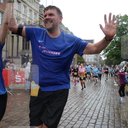 13.09.2026 - Kiel Lauf Yannick Fuchs http://msf.ph/oto/10420699 13.09.2026 10:53:09 Ziel 127, 1071, 3104, 3153, 3173, 3500, 3587, 4196, 5642, 5643, 5924, 6015, 6055, 6104, 6181, 6374, 6695, 7139, 7869, 8422, 8483, 8518, 9749, 10721, 11074, 11097, 11919, 11988, 12217, 12405, 12844, 154, 158, 172, 398, 1071, 1083, 1426, 1433, 1474, 1486, 1535, 1550, 1634, 1812, 1837, 2069, 2089, 2735, 3050, 3054, 3059, 3431, 3452, 3514, 3587, 3657, 3778, 3853, 3875, 4570, 5329, 5642, 5643, 5710, 5838, 6015, 6161, 6201, 6695, 6777, 7017, 7596, 7883, 8516, 8580, 8863, 8905, 8935 meine-sportfotos.de