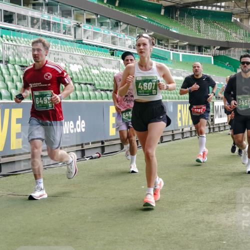 13.09.2026 - 21. swb-Marathon Bremen Michael Burmester http://msf.ph/oto/10420716 13.09.2026 12:58:58 Laufen im Stadion 141, 148, 191, 226, 232, 334, 511, 672, 745, 789, 790, 909, 972, 1080, 1119, 1166, 1191, 1199, 1281, 1516, 1535, 1642, 1647, 1752, 1881, 1931, 1933, 2046, 2210, 2289, 2343, 2367, 2371, 2397, 2423, 2425, 2570, 2577, 2771, 2806, 2807, 2827, 2885, 2899, 2903, 2953, 2961, 2979, 3015, 3021, 3098, 3120, 3124, 3138, 3148, 3182, 3186, 3190, 3233, 3319, 3338, 3435, 3516, 3531, 3534, 3560, 3652, 3655, 3685, 3695, 3933, 3934, 205 meine-sportfotos.de