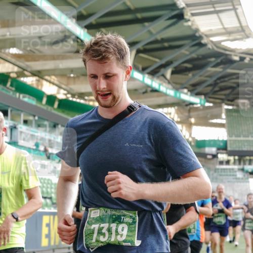 13.09.2026 - 21. swb-Marathon Bremen Michael Burmester http://msf.ph/oto/10420723 13.09.2026 13:21:45 Laufen im Stadion 128, 258, 343, 351, 423, 441, 601, 620, 704, 782, 851, 1060, 1094, 1157, 1158, 1177, 1316, 1344, 1417, 1439, 1518, 1657, 1669, 1676, 1697, 1729, 1808, 1846, 1883, 2010, 2064, 2139, 2201, 2258, 2278, 2290, 2349, 2394, 2395, 2414, 2417, 2437, 2501, 2519, 2551, 2588, 2619, 2632, 2652, 2660, 2685, 2711, 2736, 2793, 2828, 2886, 2954, 2964, 2995, 3004, 3010, 3017, 3018, 3022, 3034, 3035, 3036, 3037, 3070, 3074, 3102, 3139, 3144, 3225, 3351, 3682, 3784, 4020, 1506 meine-sportfotos.de