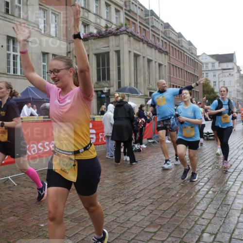 13.09.2026 - Kiel Lauf Yannick Fuchs http://msf.ph/oto/10420747 13.09.2026 10:53:11 Ziel 127, 373, 2174, 3104, 3153, 3173, 3500, 4196, 5691, 5924, 6055, 6104, 6181, 6374, 7139, 7869, 8422, 8483, 8518, 10367, 11074, 11097, 11919, 11988, 12217, 12405, 12844, 154, 158, 172, 398, 1071, 1083, 1426, 1433, 1474, 1486, 1535, 1550, 1634, 1812, 1837, 2069, 2089, 2735, 3050, 3054, 3059, 3431, 3452, 3514, 3587, 3657, 3853, 3875, 4570, 5329, 5642, 5643, 5710, 5838, 6015, 6161, 6201, 6695, 6777, 7017, 7139, 7596, 7883, 8516, 8580, 8863, 8905, 8935, 9749, 10721, 172 meine-sportfotos.de