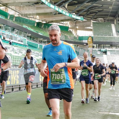 13.09.2026 - 21. swb-Marathon Bremen Michael Burmester http://msf.ph/oto/10420765 13.09.2026 13:21:47 Laufen im Stadion 128, 258, 343, 351, 423, 441, 571, 601, 620, 704, 782, 851, 1060, 1094, 1157, 1158, 1177, 1316, 1344, 1417, 1439, 1518, 1657, 1669, 1676, 1697, 1729, 1808, 1846, 1883, 2010, 2064, 2139, 2201, 2258, 2278, 2290, 2394, 2395, 2414, 2417, 2437, 2501, 2519, 2551, 2588, 2619, 2632, 2652, 2660, 2685, 2711, 2736, 2793, 2828, 2886, 2954, 2964, 2995, 3004, 3010, 3017, 3018, 3022, 3034, 3035, 3036, 3037, 3070, 3074, 3102, 3139, 3144, 3225, 3351, 3682, 3784, 4020, 1506 meine-sportfotos.de
