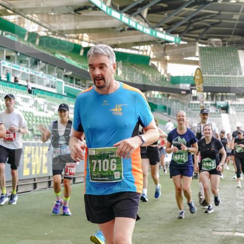 13.09.2026 - 21. swb-Marathon Bremen Michael Burmester http://msf.ph/oto/10420782 13.09.2026 13:21:47 Laufen im Stadion 128, 258, 343, 351, 423, 441, 571, 601, 620, 704, 782, 851, 1060, 1094, 1157, 1158, 1177, 1316, 1344, 1417, 1439, 1518, 1657, 1669, 1676, 1697, 1729, 1808, 1846, 1883, 2010, 2064, 2139, 2201, 2258, 2278, 2290, 2394, 2395, 2414, 2417, 2437, 2501, 2519, 2551, 2588, 2619, 2632, 2652, 2660, 2685, 2711, 2736, 2793, 2828, 2886, 2954, 2964, 2995, 3004, 3010, 3017, 3018, 3022, 3034, 3035, 3036, 3037, 3070, 3074, 3102, 3139, 3144, 3225, 3351, 3682, 3784, 4020, 1506 meine-sportfotos.de