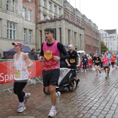 13.09.2026 - Kiel Lauf Yannick Fuchs http://msf.ph/oto/10420811 13.09.2026 10:53:15 Ziel 373, 2174, 2336, 2859, 3104, 3153, 3500, 4196, 5691, 5924, 6055, 6104, 6181, 6374, 7869, 8422, 8483, 8518, 10276, 10367, 11097, 11253, 11919, 12405, 12844, 127, 154, 158, 398, 1071, 1083, 1426, 1433, 1486, 1535, 1550, 1634, 1812, 2069, 2089, 3050, 3059, 3104, 3173, 3431, 3452, 3514, 3587, 3657, 3875, 4570, 5329, 5642, 5643, 5710, 5838, 6015, 6161, 6201, 6695, 6777, 7017, 7139, 7596, 7883, 8516, 8580, 8863, 8905, 8935, 9749, 10721, 11074, 1199, 172 meine-sportfotos.de