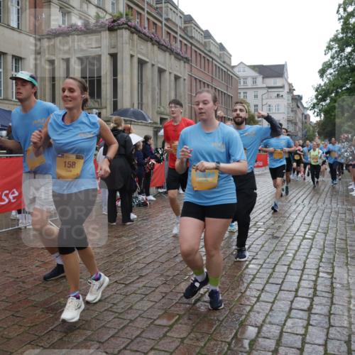 13.09.2026 - Kiel Lauf Yannick Fuchs http://msf.ph/oto/10420895 13.09.2026 10:53:20 Ziel 168, 207, 373, 2174, 2336, 2859, 3153, 4005, 4196, 5691, 6104, 6181, 6543, 6821, 7365, 8422, 10276, 10367, 11097, 11253, 11556, 12380, 12513, 12844, 127, 154, 158, 1071, 1083, 1426, 1433, 1486, 1535, 1550, 1634, 3050, 3059, 3104, 3173, 3431, 3452, 3500, 3514, 3587, 3657, 3875, 4570, 5329, 5642, 5643, 5710, 5838, 5924, 6015, 6055, 6104, 6161, 6201, 6374, 6695, 6777, 7017, 7139, 7596, 7869, 7883, 8483, 8516, 8518, 8580, 8863, 8905, 8935, 9749, 10721, 11074, 1199, 172 meine-sportfotos.de