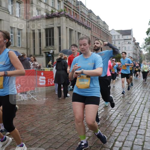 13.09.2026 - Kiel Lauf Yannick Fuchs http://msf.ph/oto/10420905 13.09.2026 10:53:21 Ziel 168, 207, 373, 1757, 2174, 2336, 2859, 3153, 4005, 4196, 5691, 6181, 6543, 6821, 7365, 7649, 8422, 10276, 10367, 11097, 11253, 11556, 12380, 12513, 12844, 127, 154, 158, 1071, 1083, 1426, 1486, 1550, 1634, 3059, 3104, 3173, 3431, 3452, 3500, 3514, 3587, 3657, 3875, 4570, 5329, 5642, 5643, 5710, 5838, 5924, 6015, 6055, 6104, 6161, 6201, 6374, 6695, 6777, 7017, 7139, 7596, 7869, 7883, 8483, 8516, 8518, 8580, 8863, 8905, 8935, 9749, 10721, 11074, 1199, 172 meine-sportfotos.de