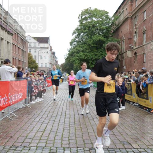 13.09.2026 - Kiel Lauf Yannick Fuchs http://msf.ph/oto/10420966 13.09.2026 09:42:52 Ziel 762, 1213, 3827, 3849, 4322, 7874, 8191, 8870, 9311, 9629, 11721, 12678, 133, 142, 445, 771, 1045, 1777, 2608, 2914, 2955, 2977, 3676, 4548, 5559, 6075, 6099, 6213, 6423, 6542, 6797, 6913, 8532, 9519, 9592, 9706, 10938, 12190, 1040, 3041, 3850, 5530, 9354, 9933, 10047, 10118, 11753, 12259, 133, 3357, 3676, 5105, 5336, 5774, 6620, 6797, 7687, 8476, 10938, 11793 meine-sportfotos.de