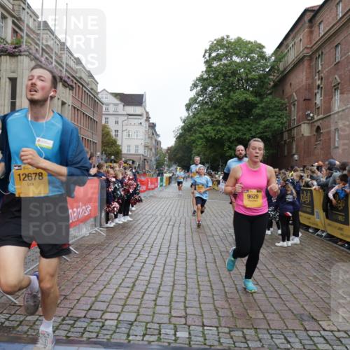 13.09.2026 - Kiel Lauf Yannick Fuchs http://msf.ph/oto/10420994 13.09.2026 09:42:54 Ziel 762, 1213, 3827, 3849, 4322, 7874, 8191, 8870, 9311, 9629, 11721, 12678, 142, 445, 771, 1045, 1777, 2608, 2914, 2955, 2977, 4322, 4548, 5559, 6075, 6099, 6213, 6423, 6542, 6913, 8532, 9519, 9592, 9706, 10938, 12190, 1040, 3041, 3850, 5530, 5929, 7532, 8808, 9354, 9933, 10047, 10118, 11753, 12259, 133, 2914, 2955, 2977, 3357, 3676, 5105, 5774, 6797, 7687, 10938, 11793 meine-sportfotos.de