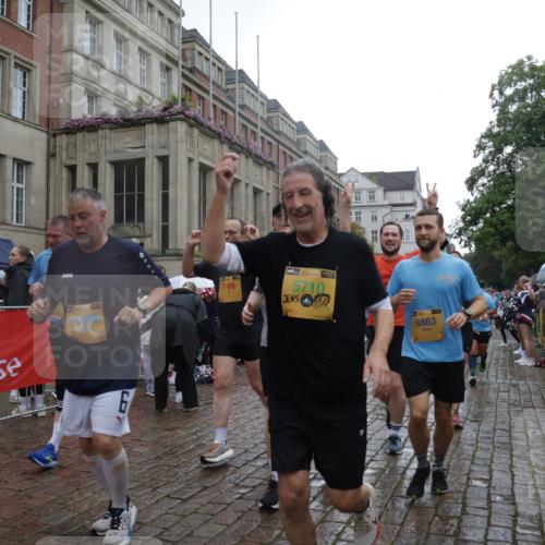 13.09.2026 - Kiel Lauf Yannick Fuchs http://msf.ph/oto/10421042 13.09.2026 10:53:29 Ziel 168, 207, 1199, 1757, 2692, 2859, 3498, 4005, 4515, 4657, 5285, 5766, 5769, 5788, 6543, 6712, 6821, 6926, 7021, 7132, 7365, 7571, 7649, 8003, 9677, 11166, 11253, 11537, 11556, 12380, 12513, 127, 373, 1071, 1486, 2174, 2336, 2859, 3104, 3153, 3173, 3500, 3587, 3657, 4196, 5329, 5642, 5643, 5691, 5710, 5838, 5924, 6015, 6055, 6104, 6161, 6181, 6374, 6695, 6777, 7139, 7596, 7869, 8422, 8483, 8516, 8518, 8580, 8863, 8905, 8935, 9749, 10276, 10367, 10721, 11074, 11097, 11253 meine-sportfotos.de
