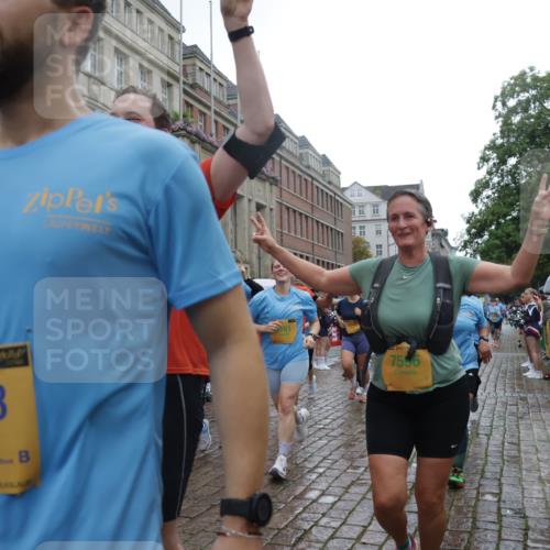13.09.2026 - Kiel Lauf Yannick Fuchs http://msf.ph/oto/10421074 13.09.2026 10:53:31 Ziel 168, 207, 1199, 1757, 2692, 3027, 3498, 4005, 4515, 4657, 5285, 5766, 5769, 5788, 6543, 6712, 6821, 6926, 7021, 7132, 7365, 7571, 7599, 7649, 8003, 8821, 9677, 11166, 11537, 11556, 11912, 12380, 12513, 127, 168, 207, 373, 1071, 1486, 2174, 2336, 2859, 3104, 3153, 3173, 3500, 3587, 3657, 4196, 5642, 5643, 5691, 5924, 6015, 6055, 6104, 6161, 6181, 6374, 6695, 6777, 7139, 7596, 7869, 8422, 8483, 8516, 8518, 8863, 8905, 9749, 10276, 10367, 10721, 11074, 11097, 11253 meine-sportfotos.de