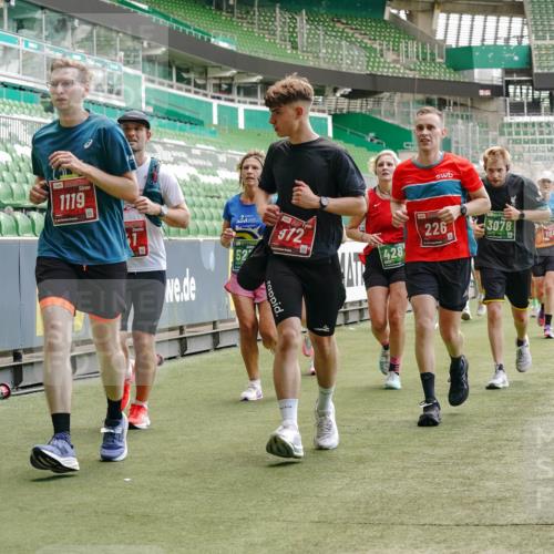 13.09.2026 - 21. swb-Marathon Bremen Michael Burmester http://msf.ph/oto/10421113 13.09.2026 12:59:12 Laufen im Stadion 141, 148, 191, 226, 232, 260, 342, 511, 672, 745, 789, 790, 972, 1080, 1119, 1166, 1191, 1199, 1209, 1281, 1493, 1494, 1516, 1642, 1647, 1752, 1931, 1933, 2046, 2088, 2210, 2289, 2343, 2367, 2397, 2425, 2481, 2517, 2570, 2577, 2771, 2806, 2807, 2827, 2885, 2899, 2914, 2953, 2961, 2979, 3015, 3021, 3098, 3120, 3124, 3138, 3148, 3186, 3190, 3233, 3273, 3319, 3338, 3435, 3516, 3531, 3534, 3560, 3652, 3655, 3695, 3861, 3930, 3933, 3934, 205 meine-sportfotos.de