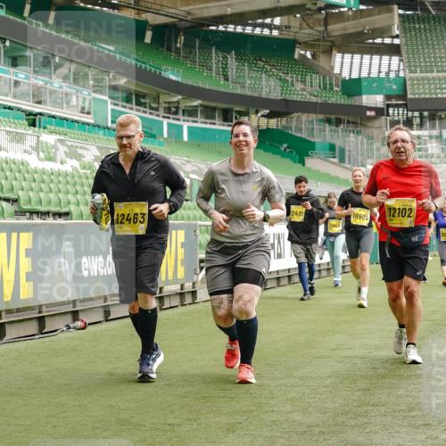 13.09.2026 - 21. swb-Marathon Bremen Michael Burmester http://msf.ph/oto/10421143 13.09.2026 10:44:38 Laufen im Stadion 10004, 10005, 10137, 10176, 10191, 10192, 10194, 10271, 10295, 10325, 10335, 10344, 10402, 10430, 10459, 10513, 10568, 10600, 10605, 10606, 10629, 10679, 10713, 10756, 10779, 10882, 10899, 10900, 10979, 10997, 10999, 11081, 11200, 11217, 11233, 11264, 11307, 11333, 11337, 11355, 11385, 11408, 11448, 11456, 11461, 11482, 11495, 11629, 11808, 11932, 11943, 12057, 12089, 12151, 12224, 12226, 12311, 12321, 12334, 12539 meine-sportfotos.de