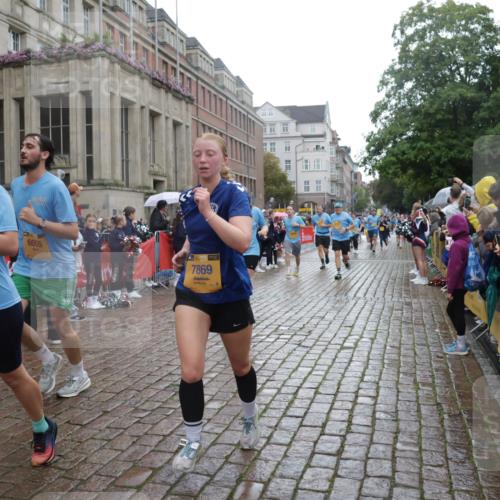 13.09.2026 - Kiel Lauf Yannick Fuchs http://msf.ph/oto/10421172 13.09.2026 10:53:42 Ziel 183, 661, 1199, 1424, 2225, 2433, 2692, 2843, 3027, 3922, 3962, 4249, 4515, 4633, 4657, 5427, 6712, 6761, 6926, 7021, 7467, 7571, 7599, 8003, 8642, 8821, 8987, 9198, 9471, 9677, 10002, 11537, 11912, 12088, 12404, 168, 207, 373, 1757, 2174, 2336, 2692, 2859, 3153, 3498, 3500, 4005, 4196, 4657, 5285, 5691, 5766, 5769, 5788, 5924, 6055, 6104, 6181, 6374, 6543, 6821, 7021, 7132, 7365, 7649, 7869, 8422, 8483, 10276, 10367, 11097, 11166, 11253, 11537, 11556, 12380, 2683, 3886 meine-sportfotos.de
