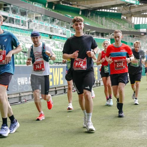 13.09.2026 - 21. swb-Marathon Bremen Michael Burmester http://msf.ph/oto/10421178 13.09.2026 12:59:13 Laufen im Stadion 141, 148, 191, 226, 232, 260, 342, 511, 672, 745, 789, 790, 972, 1080, 1119, 1166, 1191, 1199, 1209, 1281, 1493, 1494, 1516, 1642, 1647, 1931, 1933, 2046, 2088, 2210, 2289, 2343, 2367, 2397, 2425, 2481, 2517, 2570, 2577, 2771, 2806, 2807, 2827, 2885, 2899, 2914, 2953, 2961, 2979, 3015, 3021, 3098, 3120, 3124, 3138, 3148, 3186, 3190, 3233, 3273, 3319, 3338, 3435, 3516, 3531, 3534, 3560, 3652, 3655, 3695, 3861, 3930, 3933, 3934, 205 meine-sportfotos.de