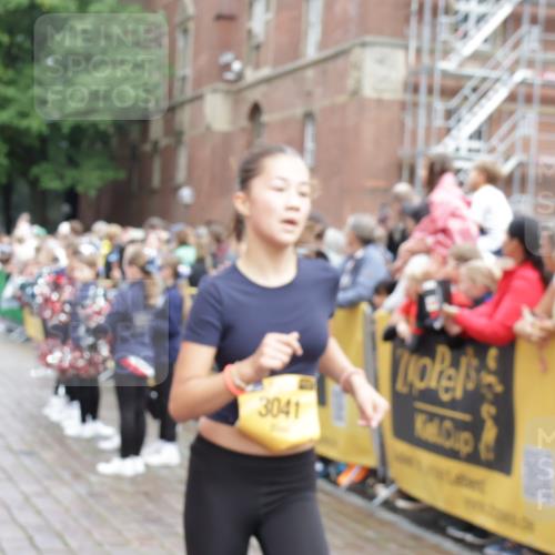 13.09.2026 - Kiel Lauf Yannick Fuchs http://msf.ph/oto/10421239 13.09.2026 09:43:11 Ziel 1040, 1508, 3041, 3850, 5929, 7099, 7532, 8808, 9354, 9933, 10047, 10118, 11753, 12259, 142, 762, 1040, 1213, 3827, 3849, 3850, 4322, 5530, 7874, 8191, 8532, 8870, 9311, 9519, 9592, 9629, 9706, 11721, 12678, 40, 255, 401, 623, 1857, 4256, 6377, 7857, 8066, 10189, 10300, 12575, 142, 1045, 1777, 2608, 4548, 6075, 6213, 6423, 6913, 8532, 9706, 12190 meine-sportfotos.de