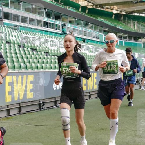 13.09.2026 - 21. swb-Marathon Bremen Michael Burmester http://msf.ph/oto/10421241 13.09.2026 13:22:05 Laufen im Stadion 128, 160, 211, 258, 343, 351, 423, 441, 571, 601, 620, 782, 851, 1060, 1094, 1157, 1158, 1177, 1259, 1316, 1344, 1417, 1439, 1518, 1657, 1669, 1676, 1691, 1729, 1808, 1846, 1883, 2139, 2201, 2258, 2278, 2290, 2394, 2395, 2414, 2437, 2504, 2519, 2551, 2588, 2619, 2632, 2652, 2660, 2685, 2711, 2736, 2828, 2954, 2964, 2995, 3004, 3010, 3022, 3034, 3070, 3074, 3144, 3225, 3351, 3530, 3682, 3784, 4020, 4406, 4407, 4431, 4584, 1506 meine-sportfotos.de