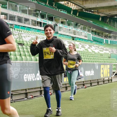 13.09.2026 - 21. swb-Marathon Bremen Michael Burmester http://msf.ph/oto/10421259 13.09.2026 10:44:45 Laufen im Stadion 10004, 10005, 10137, 10176, 10191, 10192, 10194, 10202, 10242, 10271, 10295, 10325, 10335, 10344, 10402, 10430, 10459, 10513, 10524, 10568, 10600, 10605, 10606, 10629, 10679, 10713, 10756, 10779, 10882, 10899, 10900, 10979, 10997, 10999, 11081, 11200, 11217, 11233, 11264, 11307, 11333, 11337, 11355, 11385, 11408, 11448, 11456, 11461, 11482, 11495, 11629, 11808, 11932, 11943, 12057, 12089, 12151, 12153, 12224, 12226, 12311, 12321, 12334, 12539 meine-sportfotos.de