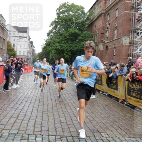 13.09.2026 - Kiel Lauf Yannick Fuchs http://msf.ph/oto/10421287 13.09.2026 09:43:14 Ziel 255, 623, 1508, 3041, 5929, 7099, 7532, 8808, 9354, 9933, 10047, 10118, 12259, 142, 762, 1040, 1213, 3827, 3849, 3850, 4322, 5530, 7874, 8191, 8532, 8870, 9311, 9519, 9592, 9629, 11721, 11753, 12678, 40, 401, 1049, 1857, 4171, 4256, 6377, 7773, 7857, 7905, 8066, 8770, 8834, 10189, 10300, 11246, 12101, 12575, 142, 1045, 2608, 4548, 6075, 6423, 6913, 8532, 9519, 9592, 9706 meine-sportfotos.de