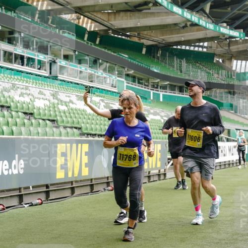 13.09.2026 - 21. swb-Marathon Bremen Michael Burmester http://msf.ph/oto/10421331 13.09.2026 10:44:47 Laufen im Stadion 10004, 10005, 10137, 10176, 10191, 10192, 10194, 10202, 10242, 10271, 10295, 10325, 10335, 10344, 10402, 10430, 10459, 10513, 10524, 10568, 10600, 10605, 10606, 10629, 10679, 10713, 10756, 10779, 10882, 10899, 10900, 10979, 10997, 10999, 11081, 11200, 11217, 11233, 11264, 11307, 11333, 11337, 11355, 11385, 11408, 11448, 11456, 11461, 11482, 11495, 11629, 11808, 11932, 11943, 12057, 12089, 12151, 12153, 12224, 12226, 12311, 12321, 12334, 12539 meine-sportfotos.de