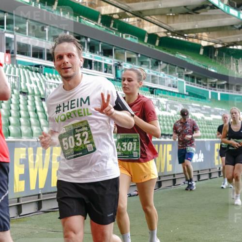 13.09.2026 - 21. swb-Marathon Bremen Michael Burmester http://msf.ph/oto/10421353 13.09.2026 13:22:09 Laufen im Stadion 128, 160, 211, 258, 343, 351, 423, 441, 571, 601, 620, 782, 851, 1060, 1094, 1157, 1158, 1177, 1259, 1316, 1344, 1417, 1439, 1518, 1657, 1669, 1676, 1691, 1729, 1808, 1846, 1883, 2139, 2201, 2213, 2258, 2278, 2290, 2414, 2504, 2551, 2619, 2632, 2652, 2660, 2685, 2711, 2736, 2828, 2954, 2964, 2995, 3004, 3010, 3022, 3034, 3070, 3074, 3144, 3225, 3351, 3530, 3682, 3784, 4020, 4054, 4406, 4407, 4431, 4584, 1506 meine-sportfotos.de