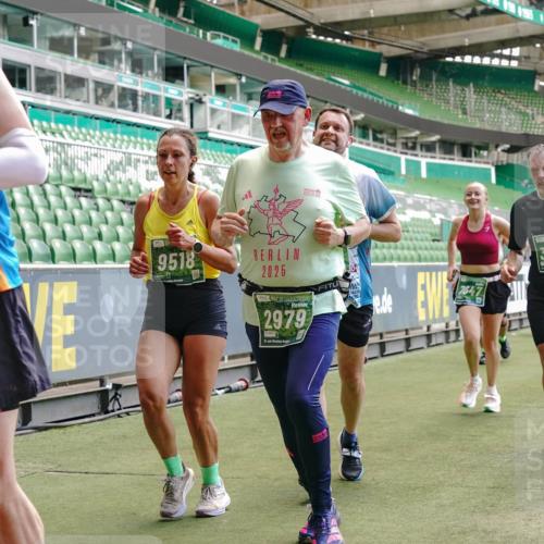 13.09.2026 - 21. swb-Marathon Bremen Michael Burmester http://msf.ph/oto/10421362 13.09.2026 12:59:20 Laufen im Stadion 135, 141, 148, 191, 226, 232, 260, 342, 511, 672, 745, 789, 790, 972, 1080, 1119, 1166, 1191, 1199, 1209, 1281, 1493, 1494, 1516, 1642, 1647, 1931, 1933, 2088, 2210, 2289, 2343, 2367, 2397, 2425, 2481, 2517, 2570, 2577, 2686, 2771, 2806, 2807, 2827, 2885, 2899, 2914, 2953, 2961, 2979, 3015, 3021, 3076, 3098, 3120, 3124, 3138, 3148, 3186, 3190, 3233, 3273, 3338, 3435, 3516, 3531, 3534, 3560, 3652, 3655, 3695, 3855, 3861, 3930, 3933, 3934, 205 meine-sportfotos.de