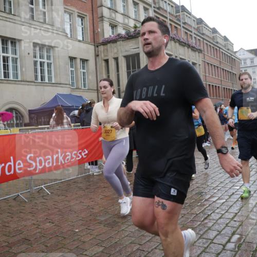 13.09.2026 - Kiel Lauf Yannick Fuchs http://msf.ph/oto/10421367 13.09.2026 10:54:09 Ziel 243, 548, 1343, 1740, 2196, 2471, 2579, 2746, 3024, 3269, 3293, 3337, 3649, 4264, 4310, 4525, 4582, 5119, 5392, 5621, 5675, 5678, 5680, 6519, 6888, 7276, 7518, 7535, 8849, 8925, 9088, 9400, 9517, 9618, 9863, 10084, 10119, 10443, 11961, 12746, 183, 661, 1117, 1199, 1424, 2033, 2225, 2433, 2683, 2843, 3027, 3092, 3817, 3822, 3886, 3922, 3962, 4045, 4101, 4249, 4276, 4581, 4633, 4701, 4867, 5073, 5203, 5427, 5431, 5506, 5626, 5650, 5675, 5678, 5884, 7518, 183 meine-sportfotos.de