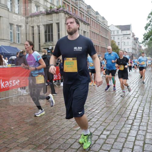 13.09.2026 - Kiel Lauf Yannick Fuchs http://msf.ph/oto/10421377 13.09.2026 10:54:09 Ziel 243, 548, 1343, 1740, 2196, 2471, 2579, 2746, 3024, 3269, 3293, 3337, 3649, 4264, 4310, 4525, 4582, 5119, 5392, 5621, 5675, 5678, 5680, 6519, 6888, 7276, 7518, 7535, 8849, 8925, 9088, 9400, 9517, 9618, 9863, 10084, 10119, 10443, 11961, 12746, 183, 661, 1117, 1199, 1424, 2033, 2225, 2433, 2683, 2843, 3027, 3092, 3817, 3822, 3886, 3922, 3962, 4045, 4101, 4249, 4276, 4581, 4633, 4701, 4867, 5073, 5203, 5427, 5431, 5506, 5626, 5650, 5675, 5678, 5884, 7518, 183 meine-sportfotos.de