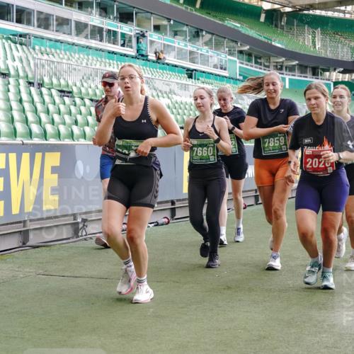 13.09.2026 - 21. swb-Marathon Bremen Michael Burmester http://msf.ph/oto/10421402 13.09.2026 13:22:11 Laufen im Stadion 128, 160, 211, 258, 343, 351, 423, 441, 571, 601, 620, 782, 851, 1060, 1094, 1157, 1158, 1177, 1259, 1316, 1344, 1417, 1439, 1518, 1657, 1669, 1676, 1691, 1729, 1808, 1846, 1883, 2139, 2201, 2213, 2258, 2278, 2290, 2414, 2504, 2526, 2551, 2619, 2632, 2652, 2660, 2685, 2711, 2736, 2828, 2954, 2964, 2995, 3004, 3010, 3022, 3034, 3070, 3074, 3144, 3225, 3351, 3530, 3682, 3784, 4020, 4054, 4406, 4407, 4431, 4584, 1506 meine-sportfotos.de