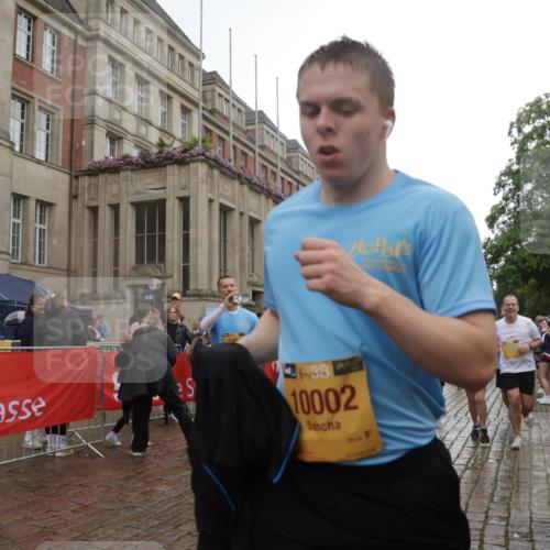 13.09.2026 - Kiel Lauf Yannick Fuchs http://msf.ph/oto/10421435 13.09.2026 10:54:16 Ziel 243, 394, 548, 932, 1343, 1613, 1765, 2196, 2471, 2579, 2746, 3293, 3337, 3649, 3729, 4246, 4310, 4525, 4582, 4827, 5318, 5392, 6519, 6888, 7276, 8640, 8849, 8925, 9400, 9863, 10084, 10443, 11961, 12746, 661, 1117, 1424, 1740, 2033, 2683, 2843, 3024, 3092, 3269, 3817, 3822, 3886, 3962, 4045, 4101, 4249, 4264, 4276, 4581, 4633, 4701, 4867, 5073, 5119, 5203, 5427, 5431, 5506, 5621, 5626, 5650, 5675, 5678, 5680, 5884, 7518, 7535, 9088, 183 meine-sportfotos.de