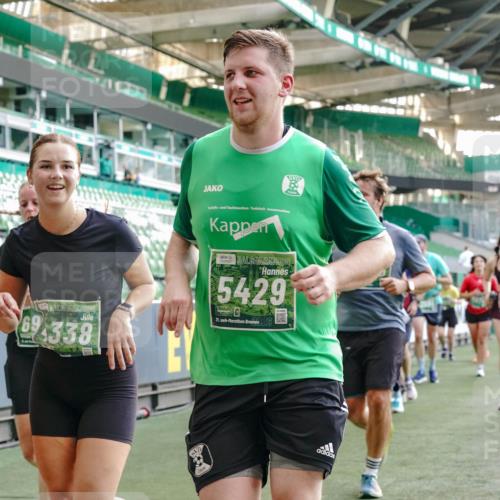 13.09.2026 - 21. swb-Marathon Bremen Michael Burmester http://msf.ph/oto/10421461 13.09.2026 13:22:13 Laufen im Stadion 128, 160, 211, 258, 343, 351, 423, 441, 571, 601, 620, 782, 851, 1060, 1094, 1157, 1158, 1177, 1178, 1259, 1316, 1344, 1417, 1518, 1657, 1669, 1676, 1691, 1729, 1788, 1808, 1846, 1883, 2139, 2201, 2213, 2258, 2290, 2414, 2504, 2526, 2551, 2619, 2632, 2652, 2660, 2685, 2711, 2736, 2828, 2954, 2964, 2995, 3004, 3010, 3022, 3034, 3070, 3074, 3144, 3225, 3351, 3505, 3530, 3682, 3784, 4020, 4054, 4406, 4407, 4431, 4584, 1506 meine-sportfotos.de