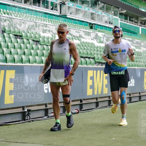 13.09.2026 - 21. swb-Marathon Bremen Michael Burmester http://msf.ph/oto/10421484 13.09.2026 12:59:25 Laufen im Stadion 135, 141, 148, 191, 226, 232, 260, 342, 511, 672, 745, 789, 790, 972, 1080, 1119, 1166, 1209, 1281, 1368, 1493, 1494, 1516, 1642, 1647, 1861, 1931, 1933, 1935, 2088, 2210, 2289, 2343, 2367, 2397, 2425, 2481, 2517, 2570, 2577, 2686, 2771, 2806, 2807, 2827, 2885, 2899, 2914, 2953, 2961, 2979, 3015, 3021, 3076, 3098, 3105, 3120, 3124, 3138, 3148, 3186, 3190, 3233, 3273, 3338, 3354, 3435, 3516, 3531, 3534, 3560, 3652, 3655, 3695, 3855, 3861, 3930, 3933, 3934, 205 meine-sportfotos.de