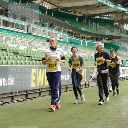 13.09.2026 - 21. swb-Marathon Bremen Michael Burmester http://msf.ph/oto/10421525 13.09.2026 10:45:01 Laufen im Stadion 10137, 10176, 10191, 10192, 10194, 10202, 10242, 10295, 10325, 10335, 10344, 10430, 10459, 10513, 10524, 10568, 10600, 10605, 10606, 10629, 10651, 10679, 10713, 10756, 10779, 10882, 10979, 10997, 10999, 11081, 11200, 11233, 11307, 11309, 11333, 11337, 11355, 11385, 11408, 11448, 11456, 11495, 11629, 11808, 11932, 11943, 12057, 12089, 12151, 12153, 12177, 12178, 12224, 12226, 12311, 12321, 12334, 12539, 10148 meine-sportfotos.de