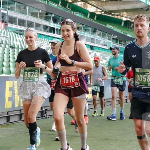 13.09.2026 - 21. swb-Marathon Bremen Michael Burmester http://msf.ph/oto/10421529 13.09.2026 13:22:17 Laufen im Stadion 128, 160, 211, 258, 343, 351, 423, 441, 571, 601, 620, 782, 851, 892, 1060, 1094, 1157, 1158, 1177, 1178, 1259, 1316, 1344, 1417, 1518, 1657, 1669, 1676, 1691, 1729, 1746, 1788, 1808, 1883, 2201, 2213, 2258, 2290, 2414, 2433, 2475, 2504, 2526, 2551, 2619, 2632, 2652, 2660, 2685, 2711, 2736, 2828, 2954, 2964, 2995, 3010, 3022, 3034, 3070, 3074, 3144, 3225, 3347, 3351, 3505, 3530, 3682, 3784, 4020, 4054, 4406, 4407, 4431, 4584, 1506 meine-sportfotos.de