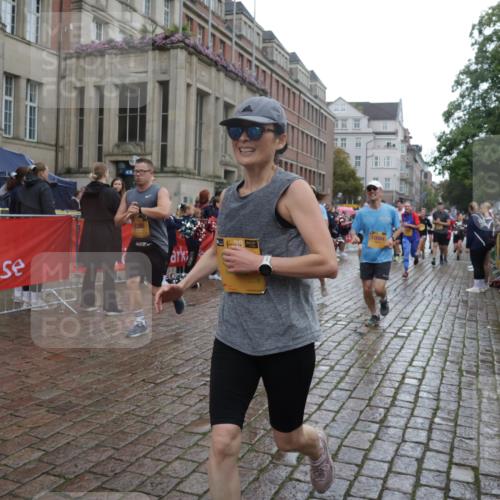13.09.2026 - Kiel Lauf Yannick Fuchs http://msf.ph/oto/10421663 13.09.2026 10:54:39 Ziel 1063, 1287, 2506, 3939, 4091, 4502, 4772, 4938, 5302, 5560, 5821, 5923, 6166, 6889, 7046, 8542, 8867, 9297, 9424, 9462, 9633, 10015, 10740, 11156, 11529, 11760, 12268, 12526, 12529, 12710, 243, 394, 548, 932, 1127, 1343, 1613, 1740, 1765, 2196, 2259, 2471, 2579, 2746, 3293, 3337, 3649, 3729, 4246, 4264, 4310, 4525, 4582, 4827, 5119, 5318, 5392, 5560, 5578, 6063, 6208, 6519, 6571, 6887, 6888, 7276, 7558, 8328, 8640, 8711, 8849, 8925, 9088, 9400, 396, 454 meine-sportfotos.de
