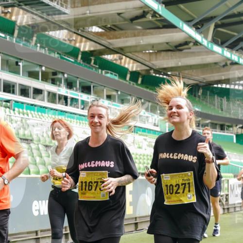 13.09.2026 - 21. swb-Marathon Bremen Michael Burmester http://msf.ph/oto/10421666 13.09.2026 10:45:10 Laufen im Stadion 10137, 10176, 10191, 10192, 10194, 10202, 10242, 10295, 10325, 10344, 10430, 10459, 10472, 10513, 10524, 10568, 10600, 10629, 10651, 10679, 10713, 10756, 10779, 10882, 10979, 10997, 10999, 11081, 11200, 11233, 11307, 11309, 11355, 11367, 11385, 11408, 11495, 11629, 11709, 11808, 11821, 11932, 11943, 12057, 12089, 12151, 12153, 12177, 12178, 12224, 12226, 12311, 12321, 12334, 12539, 10148, 10330 meine-sportfotos.de