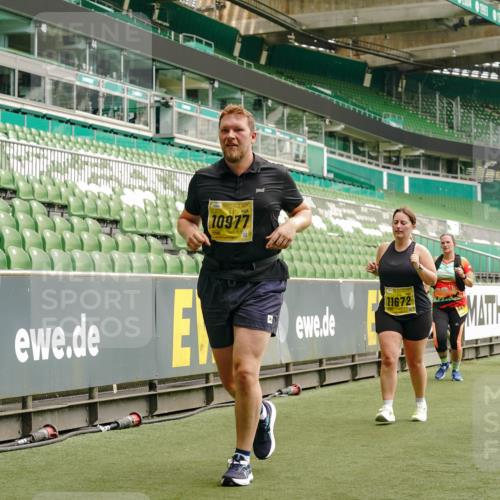 13.09.2026 - 21. swb-Marathon Bremen Michael Burmester http://msf.ph/oto/10421707 13.09.2026 10:45:13 Laufen im Stadion 10137, 10176, 10191, 10192, 10194, 10202, 10242, 10295, 10344, 10430, 10472, 10524, 10568, 10600, 10629, 10651, 10679, 10713, 10756, 10779, 10882, 10979, 10997, 10999, 11081, 11181, 11200, 11233, 11307, 11309, 11355, 11367, 11385, 11408, 11495, 11629, 11709, 11808, 11821, 11932, 11943, 12057, 12089, 12151, 12153, 12177, 12178, 12224, 12226, 12311, 12321, 12334, 12539, 10148, 10330 meine-sportfotos.de