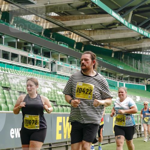 13.09.2026 - 21. swb-Marathon Bremen Michael Burmester http://msf.ph/oto/10421745 13.09.2026 10:45:15 Laufen im Stadion 10137, 10176, 10191, 10192, 10194, 10202, 10242, 10295, 10344, 10430, 10472, 10524, 10568, 10600, 10629, 10651, 10679, 10713, 10756, 10779, 10882, 10979, 10997, 10999, 11081, 11181, 11200, 11233, 11307, 11309, 11355, 11367, 11385, 11408, 11495, 11629, 11709, 11808, 11821, 11932, 11943, 12057, 12089, 12151, 12153, 12177, 12178, 12224, 12226, 12311, 12321, 12334, 12374, 12539, 10148, 10303, 10330 meine-sportfotos.de