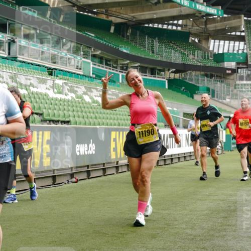 13.09.2026 - 21. swb-Marathon Bremen Michael Burmester http://msf.ph/oto/10421782 13.09.2026 10:45:17 Laufen im Stadion 10137, 10176, 10191, 10192, 10194, 10202, 10242, 10295, 10344, 10430, 10472, 10524, 10568, 10600, 10629, 10651, 10679, 10713, 10756, 10779, 10882, 10979, 10997, 10999, 11081, 11181, 11200, 11233, 11244, 11307, 11309, 11355, 11367, 11385, 11408, 11495, 11574, 11629, 11709, 11808, 11821, 11932, 11943, 12057, 12089, 12151, 12153, 12177, 12178, 12224, 12226, 12285, 12311, 12321, 12334, 12374, 12539, 10148, 10303, 10330 meine-sportfotos.de