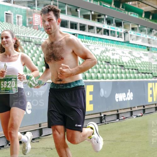 13.09.2026 - 21. swb-Marathon Bremen Michael Burmester http://msf.ph/oto/10421853 13.09.2026 12:59:40 Laufen im Stadion 135, 148, 191, 226, 232, 260, 342, 651, 745, 972, 1080, 1166, 1209, 1281, 1368, 1493, 1494, 1516, 1642, 1650, 1861, 1931, 1935, 1963, 2088, 2210, 2289, 2293, 2306, 2322, 2343, 2367, 2425, 2481, 2517, 2570, 2577, 2686, 2771, 2806, 2807, 2827, 2885, 2899, 2906, 2914, 2953, 2961, 2979, 3015, 3021, 3076, 3098, 3105, 3120, 3124, 3145, 3190, 3233, 3273, 3354, 3435, 3480, 3516, 3531, 3560, 3652, 3729, 3855, 3861, 3930, 3934, 205 meine-sportfotos.de