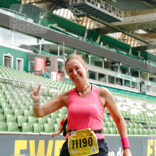13.09.2026 - 21. swb-Marathon Bremen Michael Burmester http://msf.ph/oto/10421870 13.09.2026 10:45:19 Laufen im Stadion 10137, 10176, 10191, 10192, 10194, 10202, 10242, 10295, 10344, 10430, 10472, 10524, 10568, 10600, 10629, 10651, 10679, 10713, 10756, 10779, 10882, 10979, 10997, 10999, 11081, 11181, 11200, 11233, 11244, 11307, 11309, 11355, 11367, 11385, 11408, 11495, 11574, 11629, 11709, 11808, 11821, 11932, 11943, 12057, 12089, 12151, 12153, 12177, 12178, 12224, 12226, 12285, 12311, 12321, 12334, 12374, 12539, 10148, 10303, 10330 meine-sportfotos.de