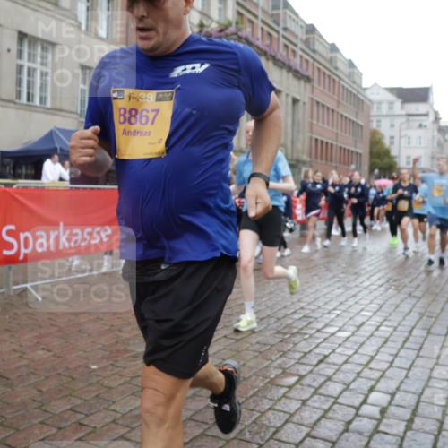 13.09.2026 - Kiel Lauf Yannick Fuchs http://msf.ph/oto/10421916 13.09.2026 10:55:09 Ziel 185, 575, 1232, 1459, 1815, 1851, 1973, 2198, 2339, 2548, 2554, 2738, 2813, 3084, 3429, 3699, 3903, 4403, 4678, 4898, 5104, 5645, 5834, 6193, 6490, 6498, 6501, 6583, 6991, 7118, 7450, 7566, 7722, 8121, 8714, 8791, 8845, 9131, 9601, 9849, 10032, 10058, 10061, 10354, 10571, 11157, 11325, 11358, 11453, 12176, 12444, 396, 454, 459, 796, 1063, 1619, 1659, 1940, 2198, 2357, 2506, 2554, 2747, 3162, 3511, 3699, 3939, 3950, 4091, 4369, 4370, 4625, 4652, 4665, 4772, 4902, 313 meine-sportfotos.de