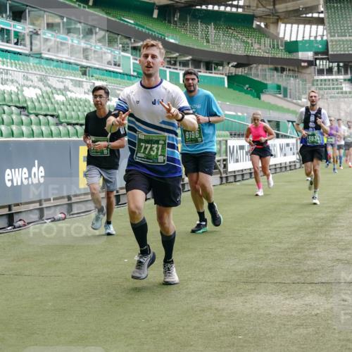 13.09.2026 - 21. swb-Marathon Bremen Michael Burmester http://msf.ph/oto/10421926 13.09.2026 12:59:42 Laufen im Stadion 135, 148, 191, 226, 232, 260, 342, 651, 745, 972, 1080, 1166, 1209, 1281, 1368, 1493, 1494, 1516, 1642, 1650, 1861, 1931, 1935, 1963, 2088, 2210, 2289, 2293, 2306, 2322, 2343, 2367, 2425, 2481, 2517, 2570, 2577, 2686, 2700, 2771, 2806, 2807, 2827, 2885, 2899, 2906, 2914, 2953, 2961, 2979, 3015, 3021, 3076, 3098, 3105, 3120, 3124, 3145, 3168, 3190, 3233, 3273, 3354, 3435, 3480, 3516, 3531, 3560, 3652, 3729, 3855, 3861, 3930, 3934, 205 meine-sportfotos.de