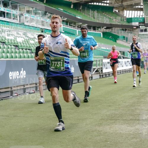 13.09.2026 - 21. swb-Marathon Bremen Michael Burmester http://msf.ph/oto/10421962 13.09.2026 12:59:43 Laufen im Stadion 135, 148, 191, 226, 232, 260, 342, 651, 745, 972, 1080, 1166, 1209, 1281, 1368, 1493, 1494, 1516, 1642, 1650, 1861, 1931, 1935, 1963, 2088, 2210, 2289, 2293, 2306, 2322, 2343, 2367, 2425, 2481, 2517, 2570, 2577, 2686, 2700, 2771, 2806, 2807, 2827, 2885, 2899, 2906, 2914, 2953, 2961, 2979, 3015, 3021, 3076, 3098, 3105, 3120, 3124, 3145, 3168, 3190, 3233, 3273, 3354, 3435, 3480, 3516, 3531, 3560, 3652, 3729, 3855, 3861, 3930, 3934, 205 meine-sportfotos.de