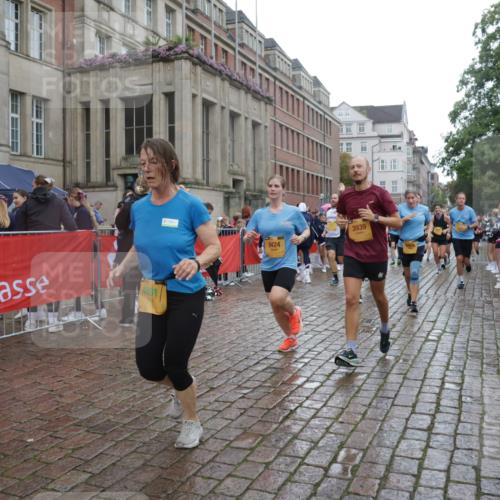 13.09.2026 - Kiel Lauf Yannick Fuchs http://msf.ph/oto/10421975 13.09.2026 10:55:16 Ziel 185, 313, 1459, 1851, 1973, 2330, 2331, 2738, 3429, 3645, 3903, 4403, 4678, 4898, 5104, 5485, 5645, 5834, 6490, 6498, 6501, 6800, 6991, 7118, 7450, 7566, 8714, 8791, 8845, 9131, 10032, 10061, 10354, 10571, 10936, 11325, 11358, 11751, 12176, 12610, 396, 454, 459, 575, 796, 1063, 1232, 1619, 1659, 1815, 1940, 1973, 2198, 2339, 2357, 2548, 2554, 2747, 2813, 3084, 3162, 3511, 3699, 3939, 3950, 4091, 4369, 4370, 4625, 4652, 4665, 4772, 4902, 6193, 6583, 7722, 8121, 34 meine-sportfotos.de